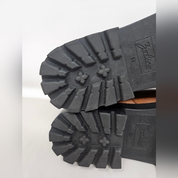 Zodiac Shiloh Cognac Faux Leather Bootie Womens Sz 8.5M Lug Sole Causal Comfort - Picture 8 of 11